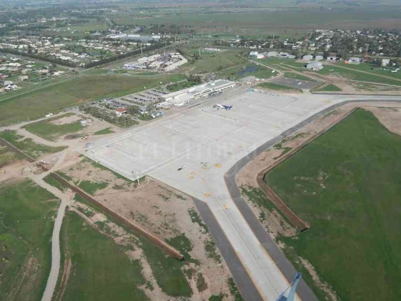 Piden conocer en qué situación se recibieron las obras del aeropuerto de Rosario