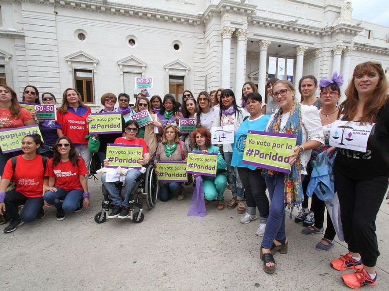 El Ejecutivo quiere paridad en la fórmula para la gobernación