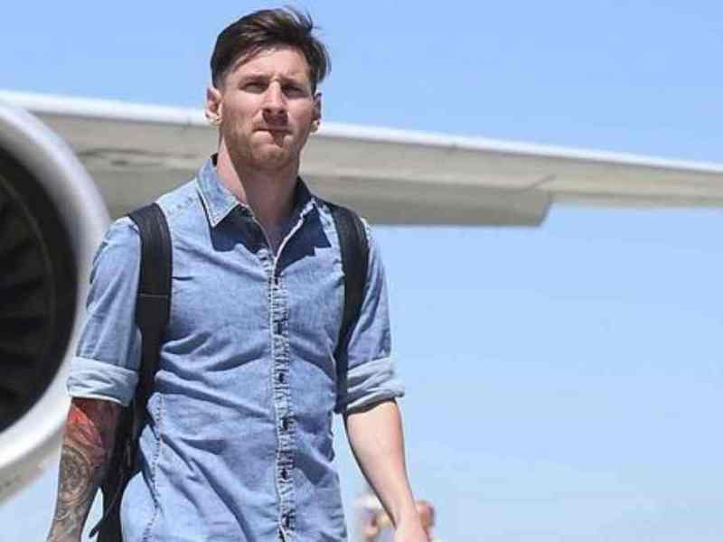 Messi se quedará hasta el martes en Rosario para recuperarse de una lesión en el tobillo