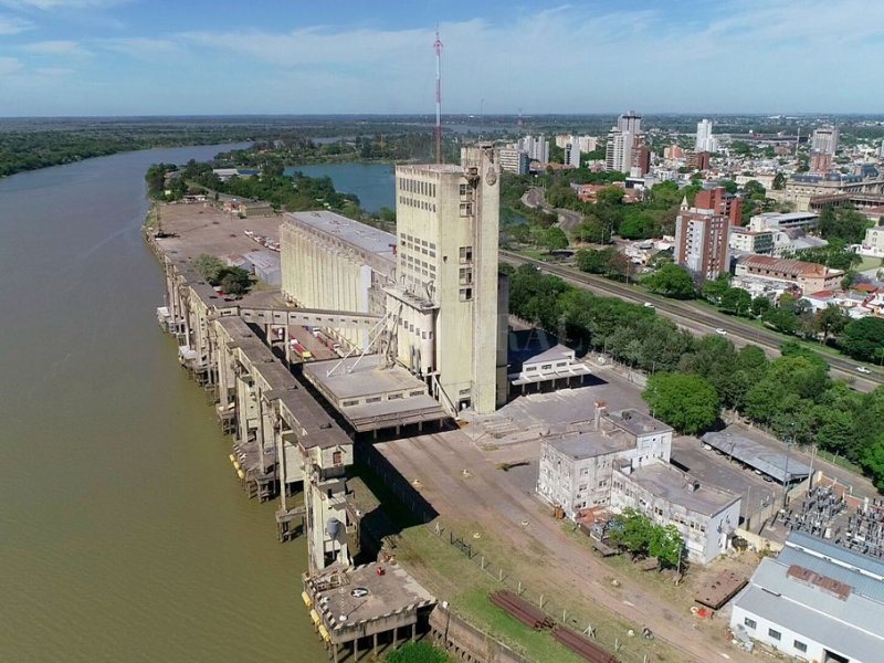Santa Fe fundamenta su puerto en el nuevo contrato de hidrovía