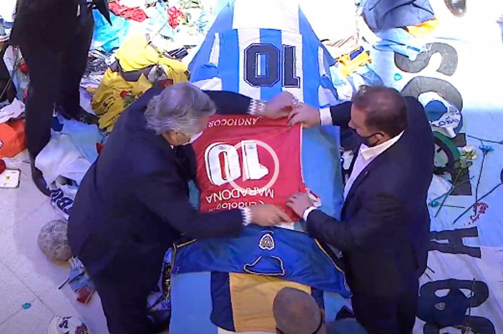 El Presidente participó del velatorio de Maradona