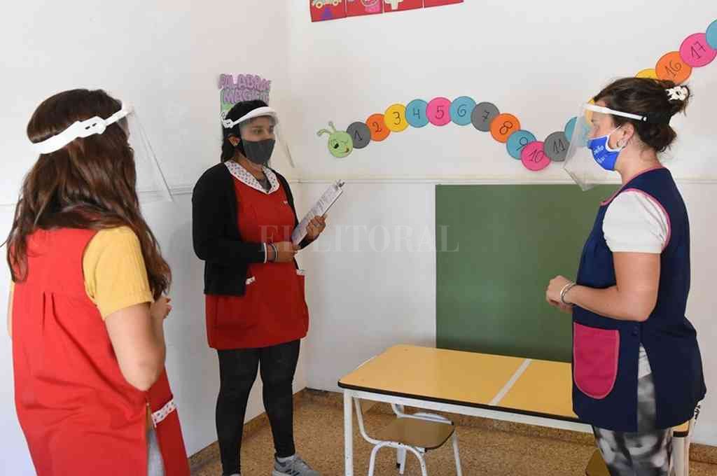 Rafaela: la Brigada Sanitaria recorre los jardines