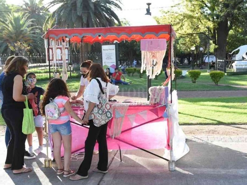 Bajo estrictos protocolos Rafaela vivió la «Plaza Feria»