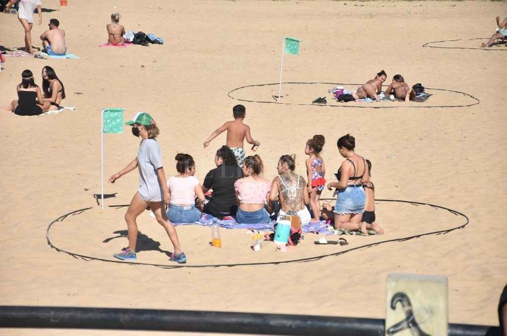 Rosario declaró sus playas libres de humo, pero en Santa Fe no prosperó