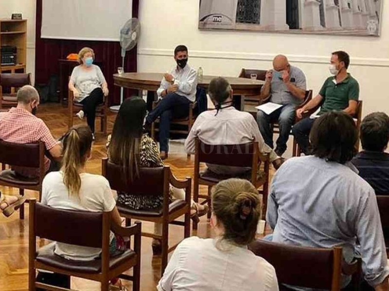 Pirola compartió un completo y detallado informe, de todo lo actuado por el Comité de Emergencia Departamental