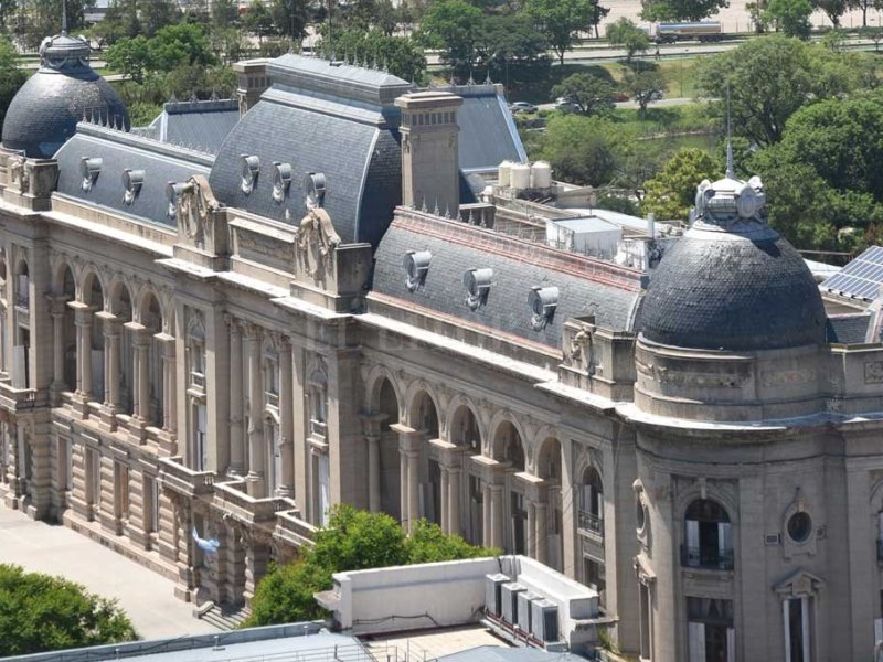 Acuerdo paritario entre el gobierno de Santa Fe y los estatales