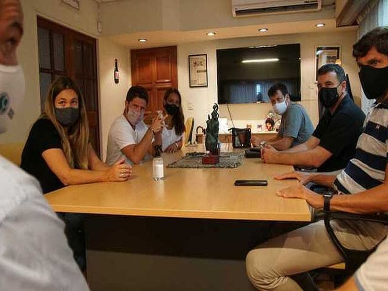 Representantes radicales se reunieron con el gremio de los docentes privados