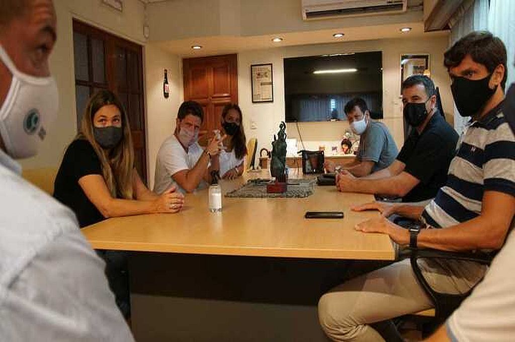 Representantes radicales se reunieron con el gremio de los docentes privados