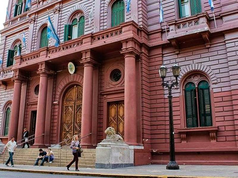 El Municipio de Rosario pagó  de más para trabajos de bacheo