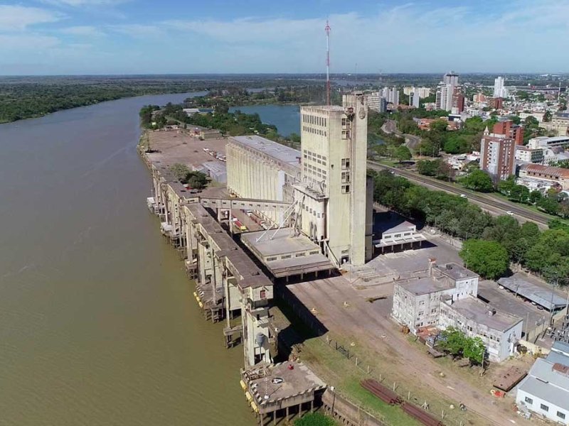 La provincia propone licitar el muelle de contenedores