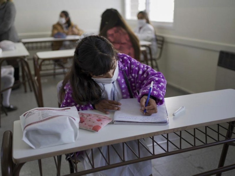 Los séptimos grados y los quintos años vuelven a clases este miércoles