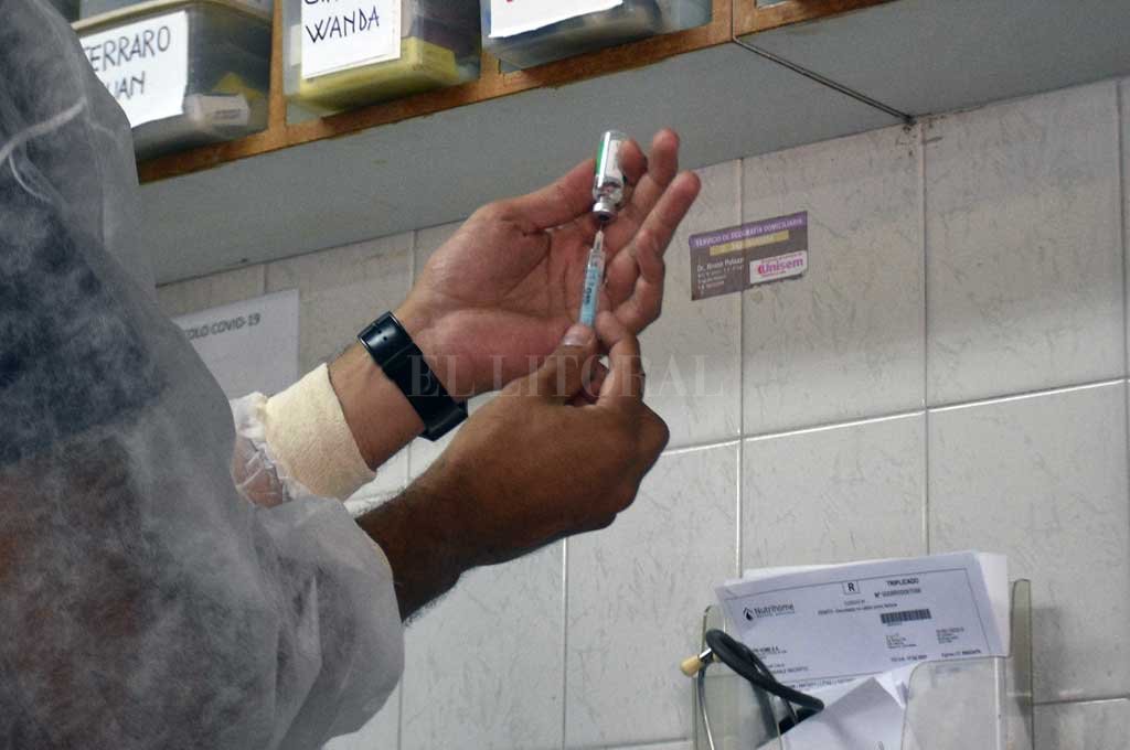 «Monitor Público de Vacunación»: Santa Fe recibió 135.100 vacunas