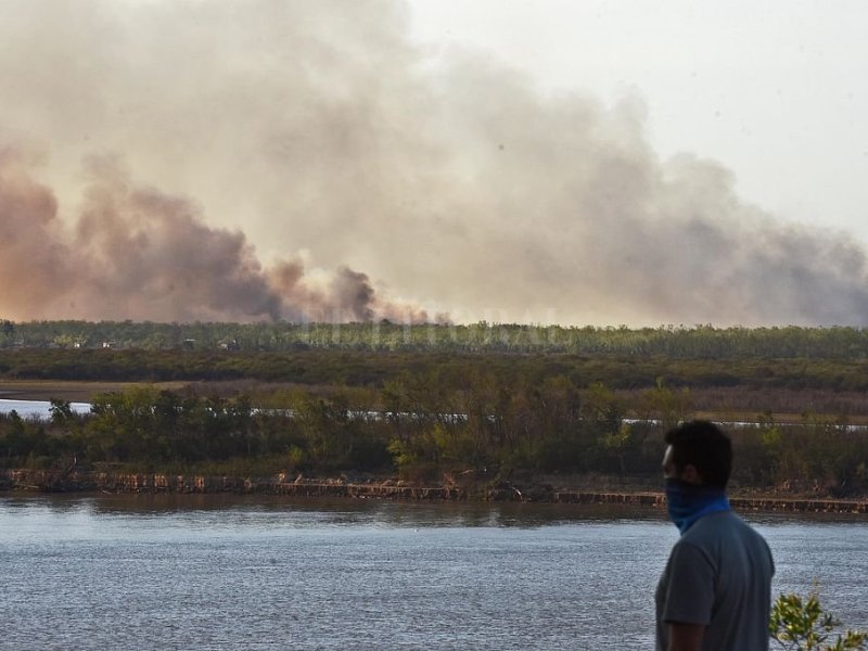 Hay nuevos focos de incendio en las islas y denuncian «falta de control» para evitar las quemas