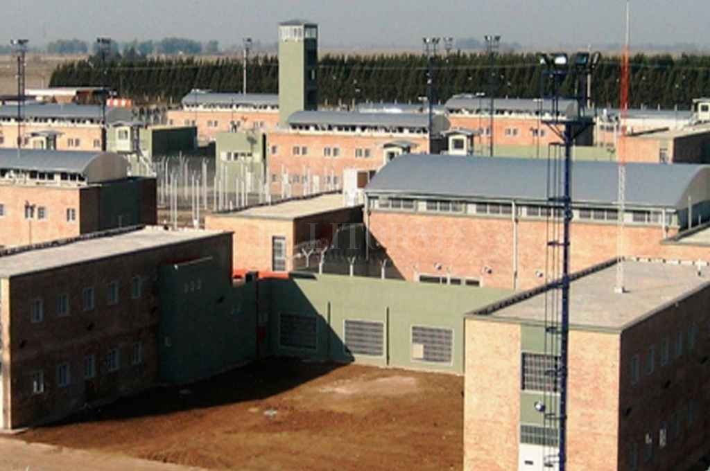 Tres años de prisión condicional para una joven que intentó ingresar $ 300 mil a un penal en Piñero
