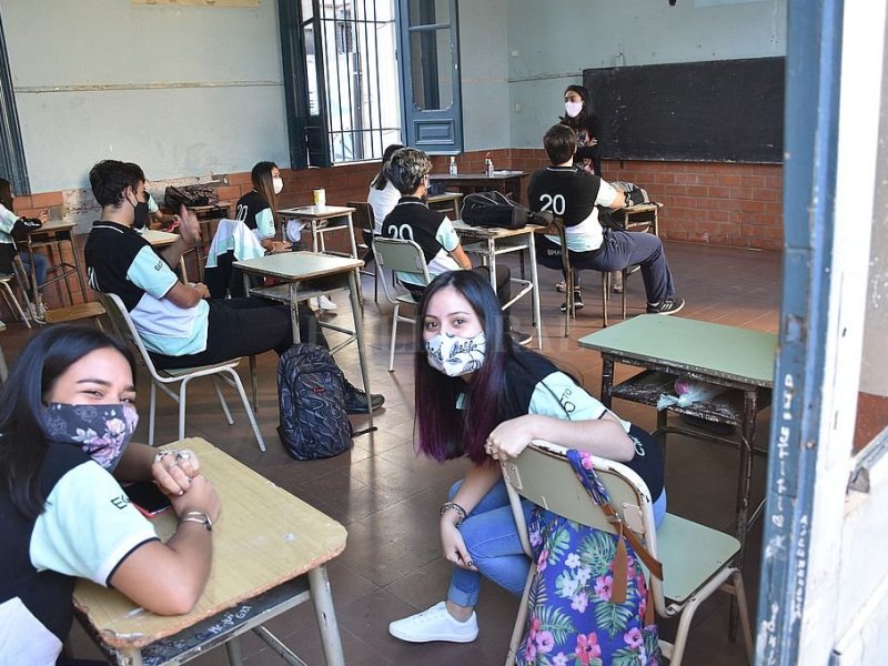 Expertos del Conicet piden «rever urgente» los protocolos para las clases presenciales
