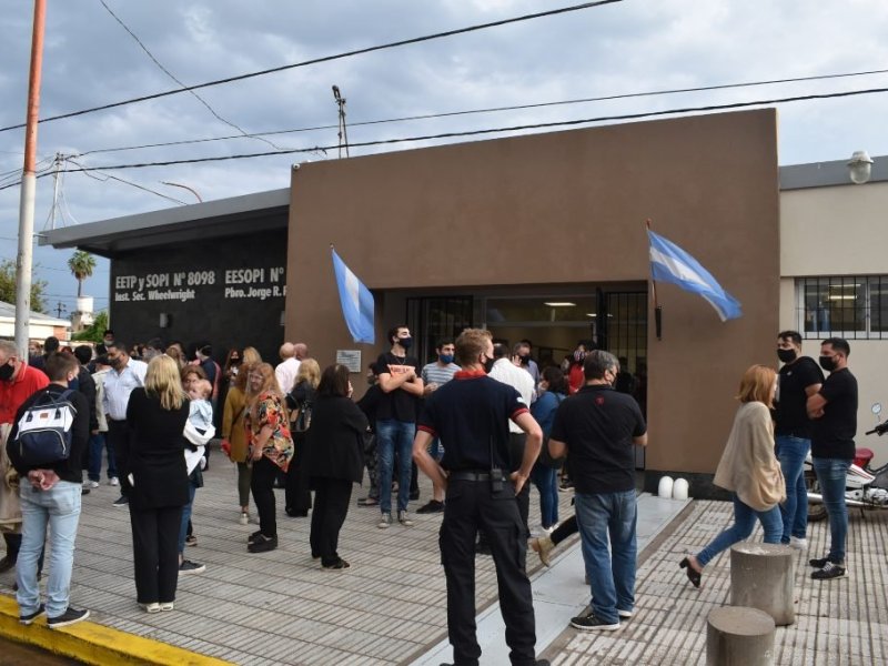 Tras un incendio y 4 años de trabajo, Wheelwright recuperó su instituto secundario