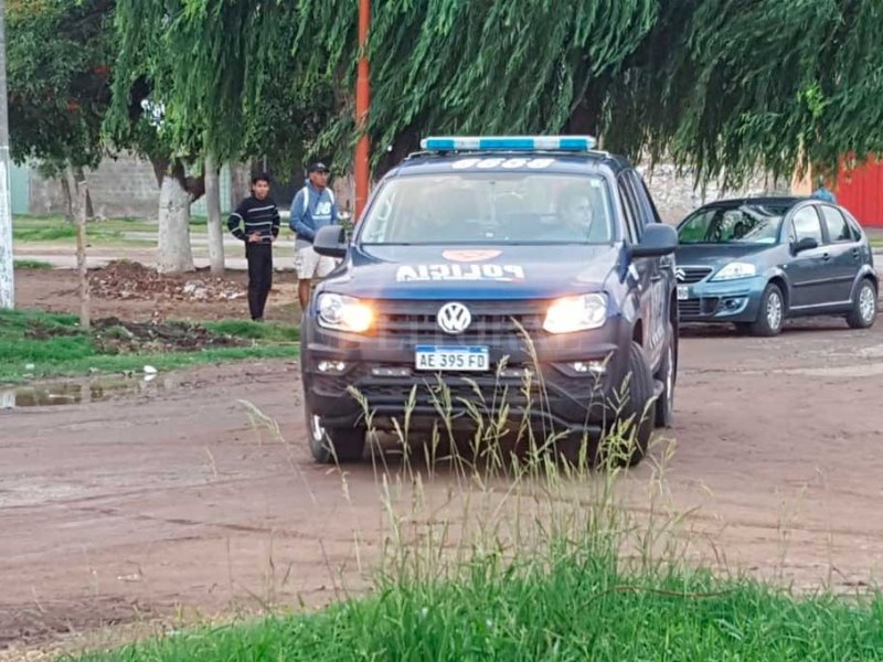Agoniza un policía de Santa Fe tras  recibir un tiro en la cabeza