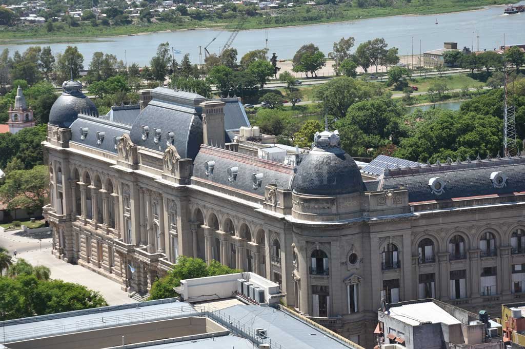 Gobierno ofrece adelantar el segundo tramo de pago a todos los gremios