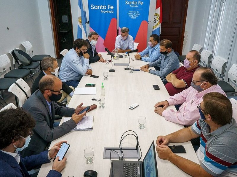 Municipales acordaron un aumento del 35%