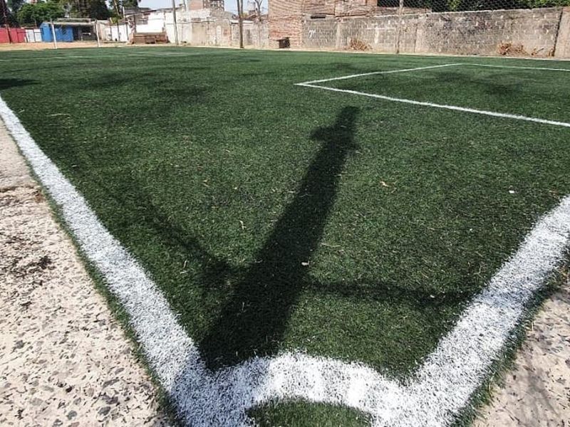 Video: harta de los robos, la dueña de un Fútbol 5 emboscó a dos ladrones en barrio Barranquitas
