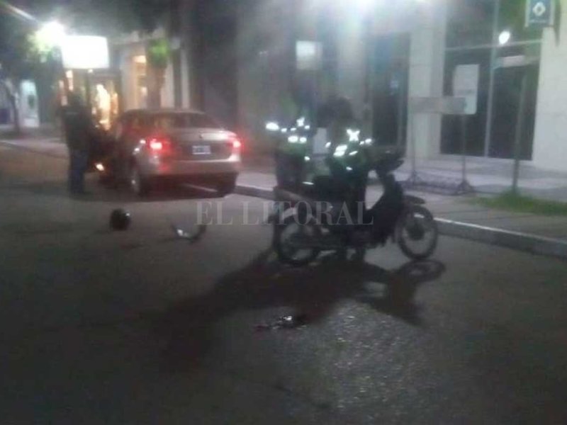 Adolescentes en moto atropellan  y matan a una mujer en Reconquista