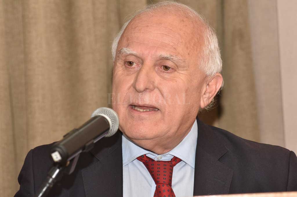 Lifschitz continúa «estable», internado en terapia intensiva