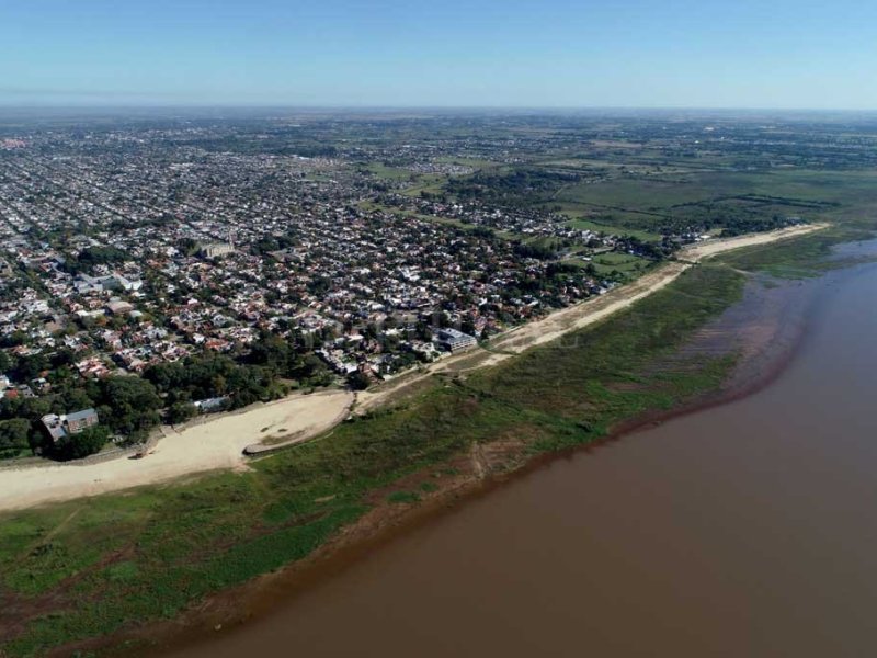 El Río Paraná sigue en descenso y se acerca al metro en Santa Fe