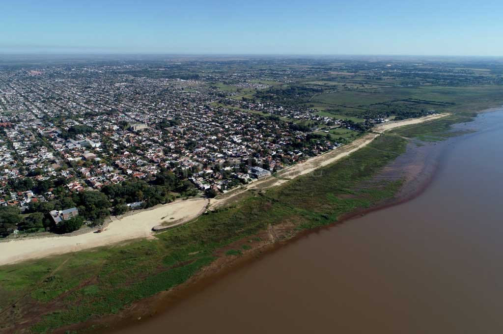 El Río Paraná sigue en descenso y se acerca al metro en Santa Fe