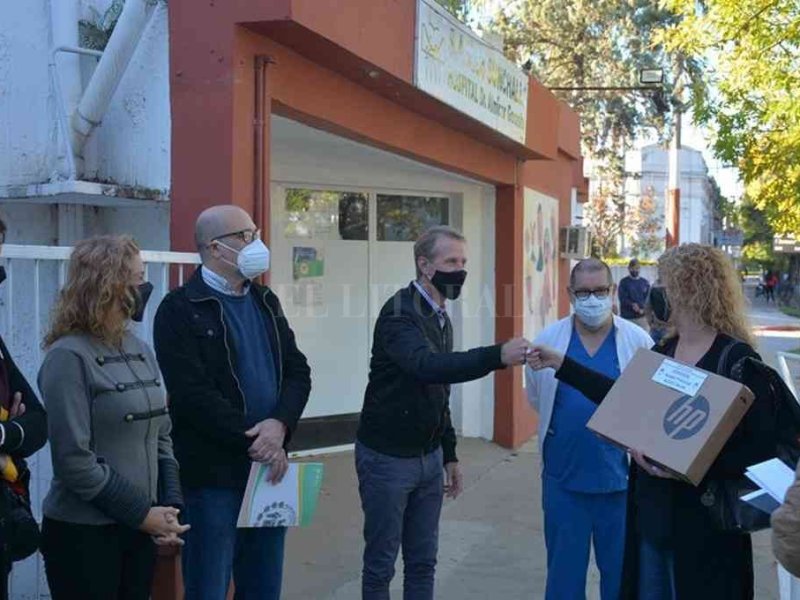 Sunchales: entregaron suministros para el Hospital Almicar Gorosito y Escuela Especial CANDi