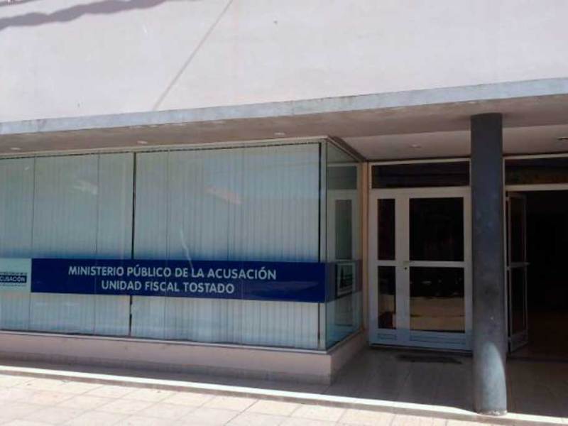 Filmó a dos chicas besándose, lo subió a Instagram y terminó preso