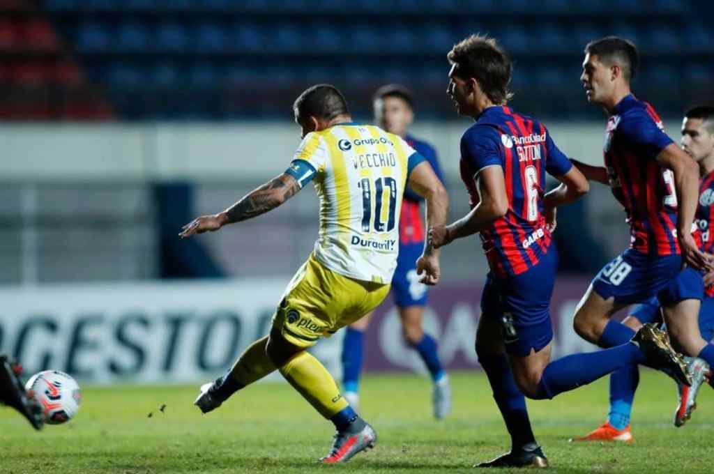 Rosario Central se lo dio vuelta a San Lorenzo y lo dejó afuera de la Sudamericana