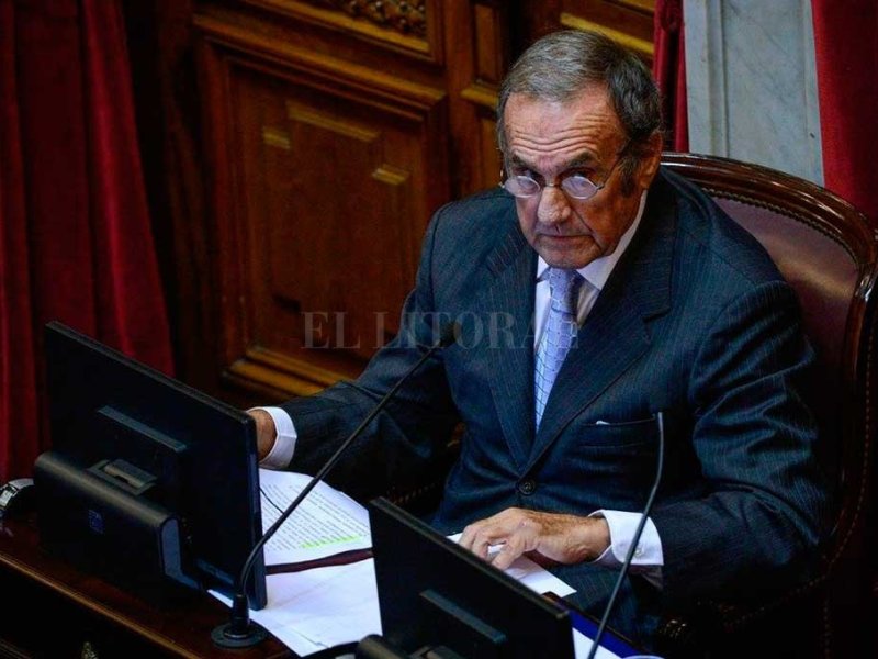 Reutemann permanece internado, sin sangrado en las últimas 48 horas