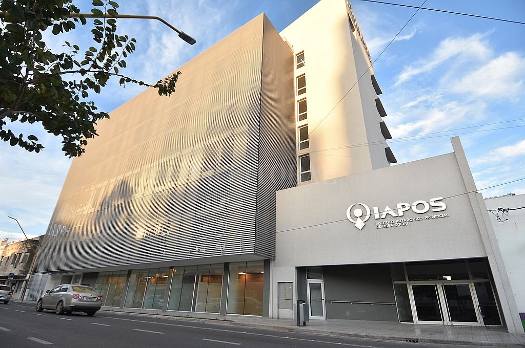 IAPOS: 60 médicos gastan 1.800 millones