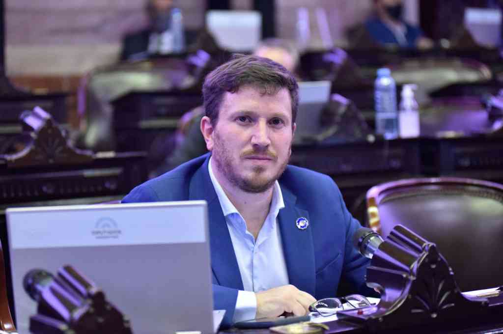 Tres días sin IVA: presentan proyecto para eximir a pymes y trabajadores del pago del impuesto