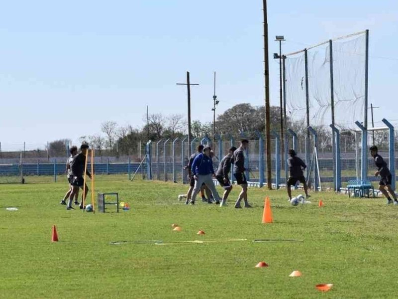 Atlético entrena y espera novedades sobre la reanudación del torneo