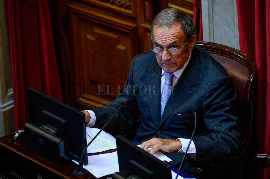 Estudios de urgencia para Reutemann tras nueva hemorragia digestiva