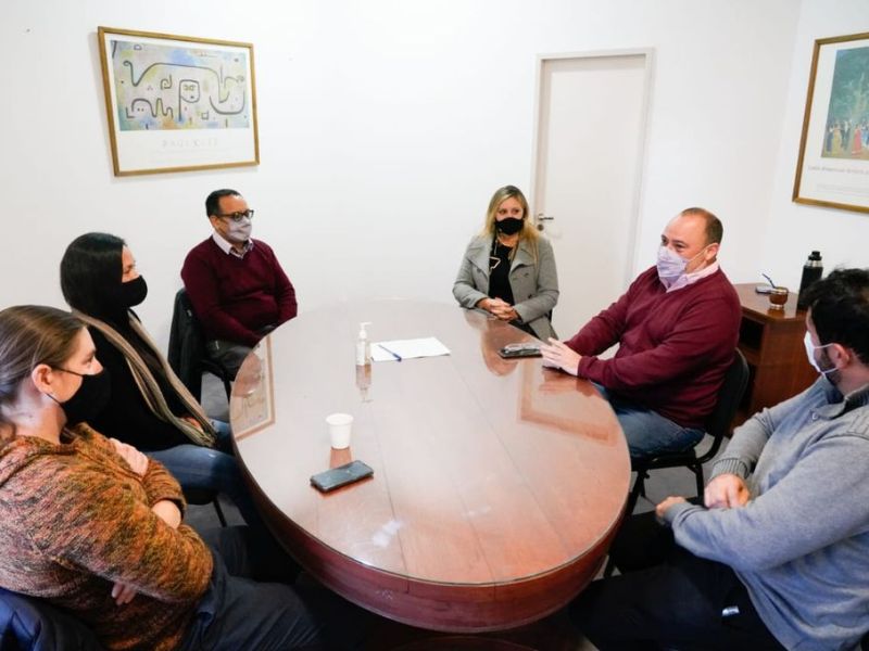 Sacnun: «Estamos trabajando para encontrar una solución para los extrabajadores de Falabella de Rosario»