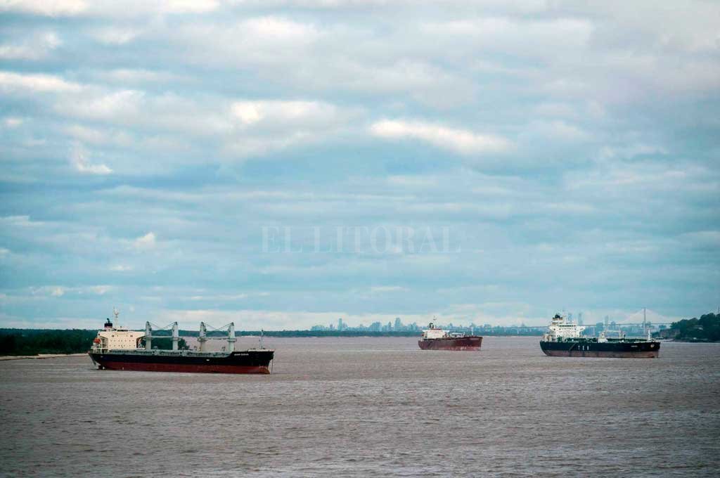 El gobierno se hace cargo de la Hidrovía Paraná – Paraguay al menos por un año