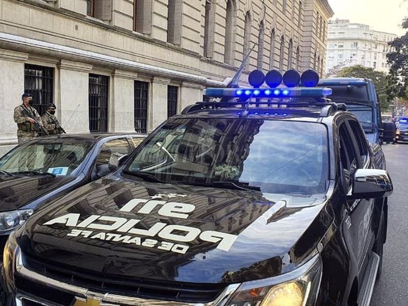 Quiénes son los siete presos de «alto perfil» trasladados desde Santa Fe a cárceles federales