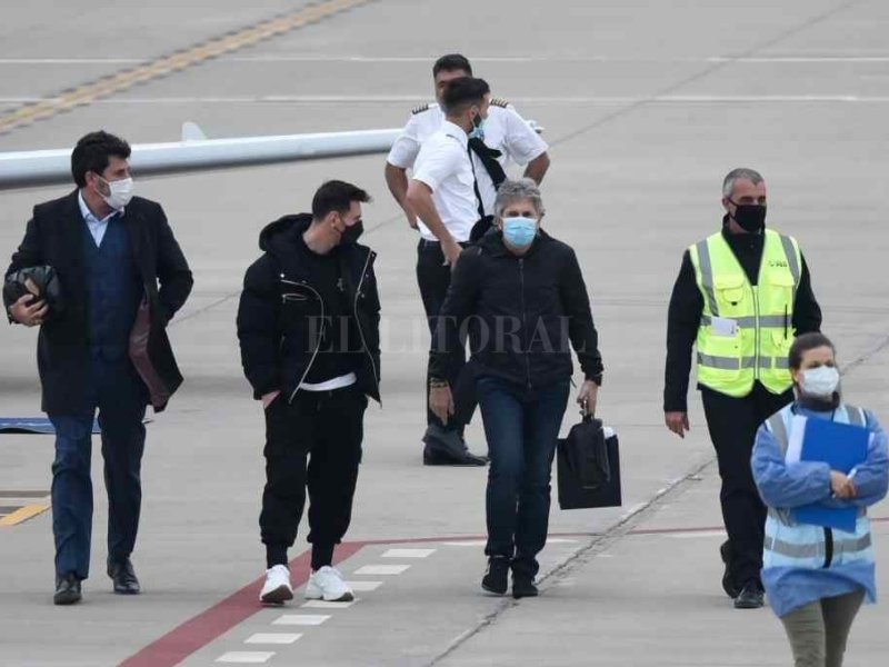 Lionel Messi hizo un viaje relámpago a Buenos Aires para tramitar sus vacaciones en Estados Unidos