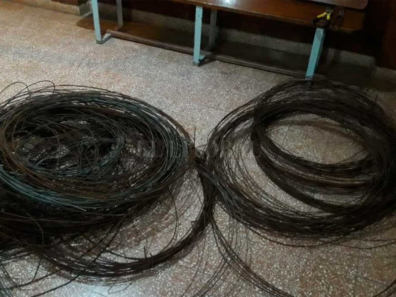 Laguna Paiva: cayó una banda  de «roba-cables»