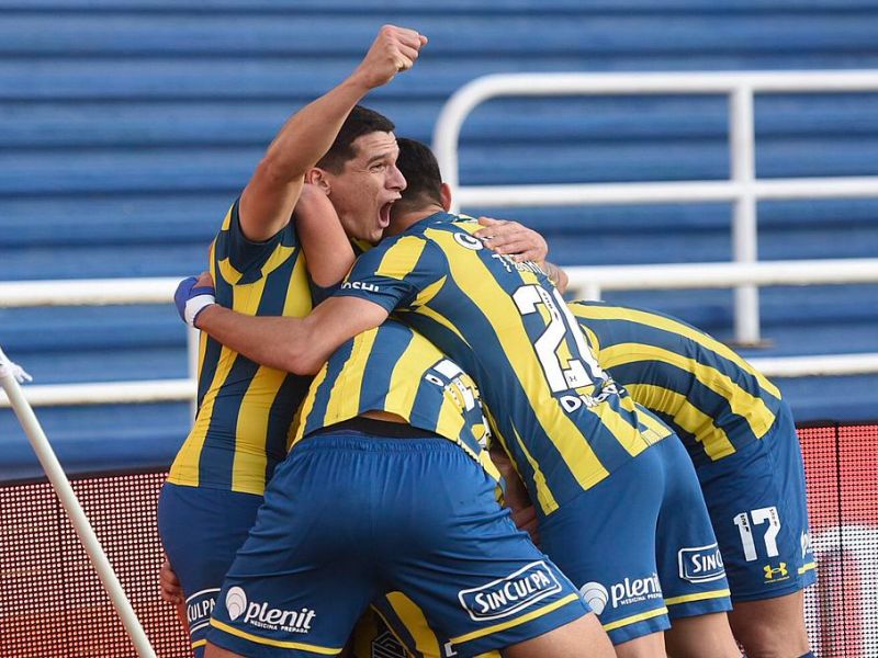 Rosario Central venció a Vélez con un gol en tiempo de descuento