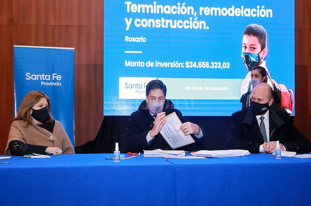 Perotti y Trotta ofertaron obras para edificios educativos en el sur provincial