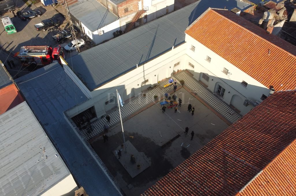 El edificio de la URI está sentado sobre un polvorín fuera de regla