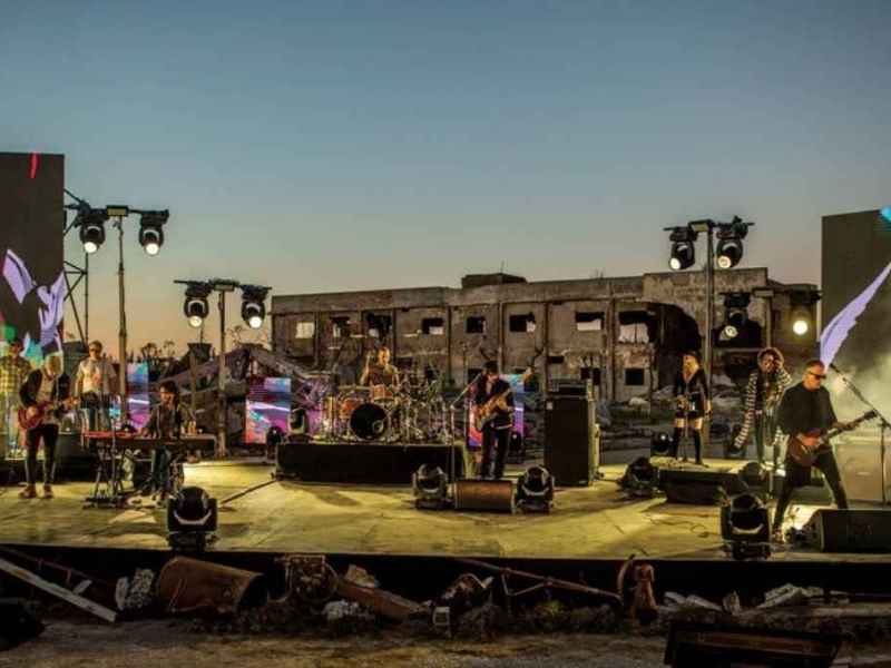 Los Fundamentalistas realizarán un show en Rosario con el Indio Solari como invitado virtual