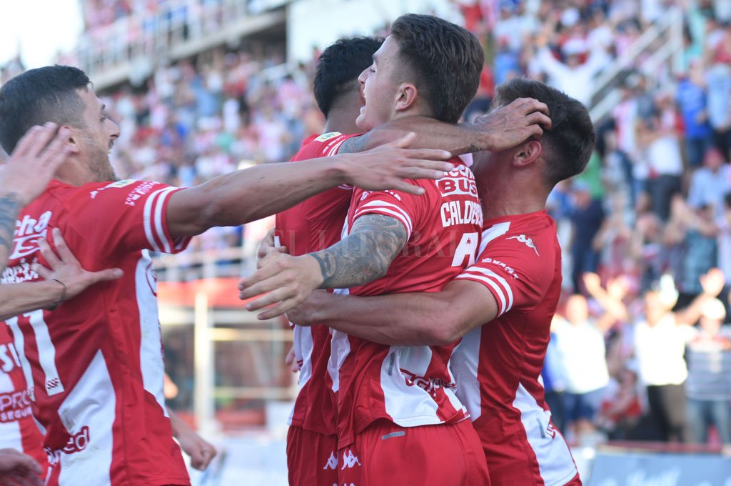 Unión y Rosario Central cambiarían el horario del partido