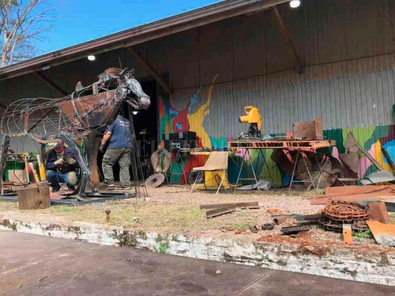 El 1° Simposio Nacional de Escultura deslumbra a Matilde
