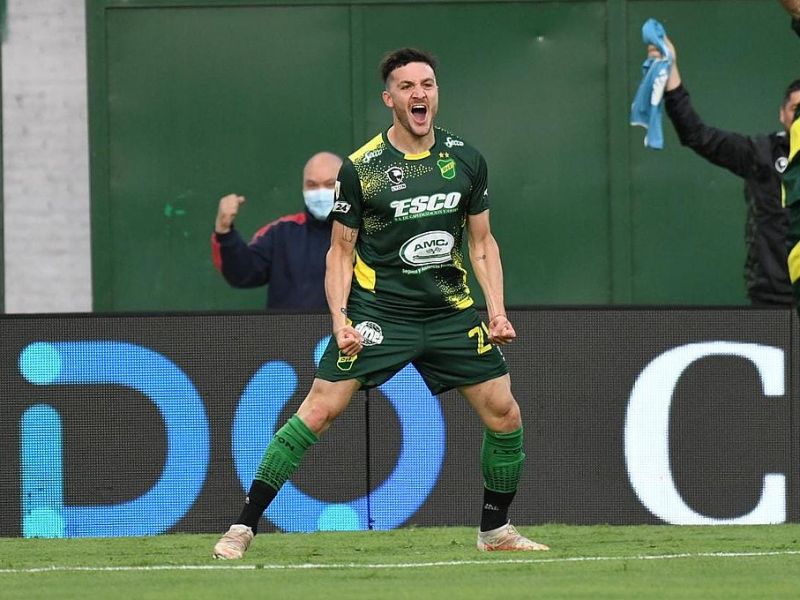 Defensa y Justicia goleó a Rosario Central y se metió en zona de Copa Sudamericana