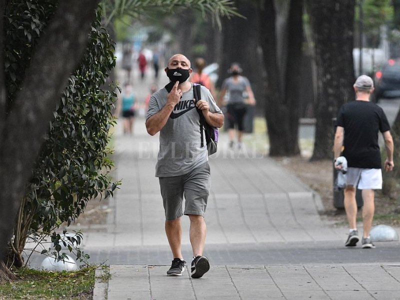 Covid: la provincia de Santa Fe confirmó dos decesos y 30 nuevos casos