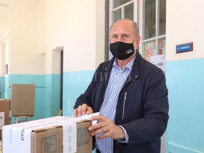 Perotti felicitó a los triunfadores y agradeció a la ciudadanía